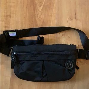 Lululemon free spirt Fanny pack